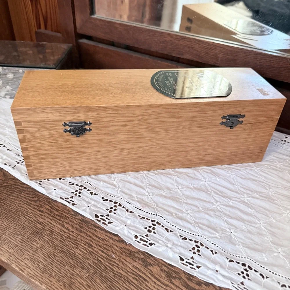 Midleton‎ Very Rare 2015 Irish Whiskey Wooden Box 750ml Case COA Excellent Brown
